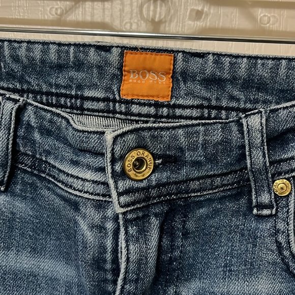 Hugo Boss - Picture 6 of 12